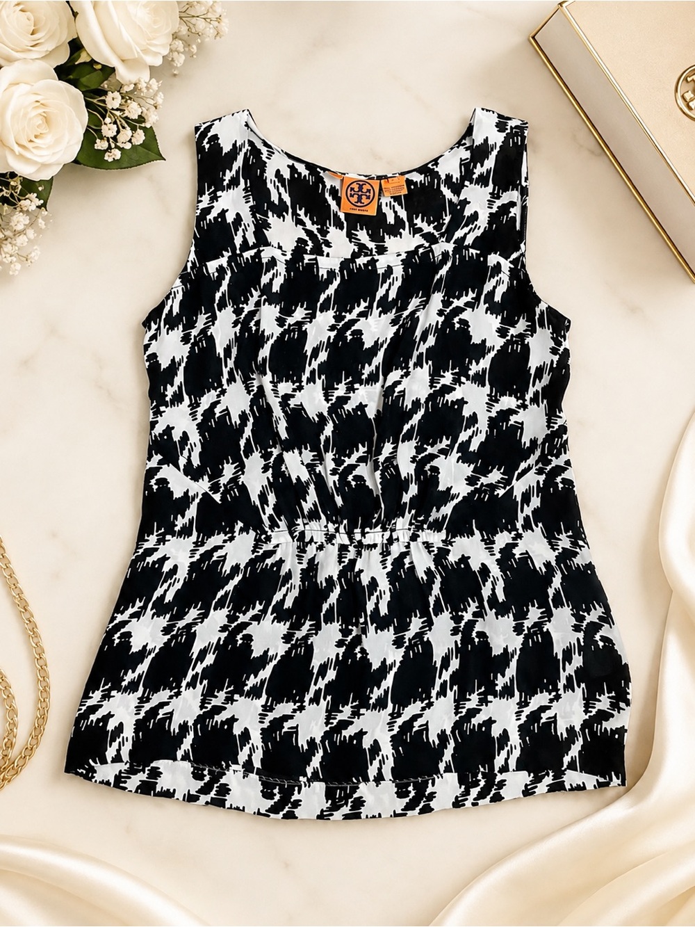Tory Burch Black White Abstract Print 100% Silk Sleeveless Top Size 10